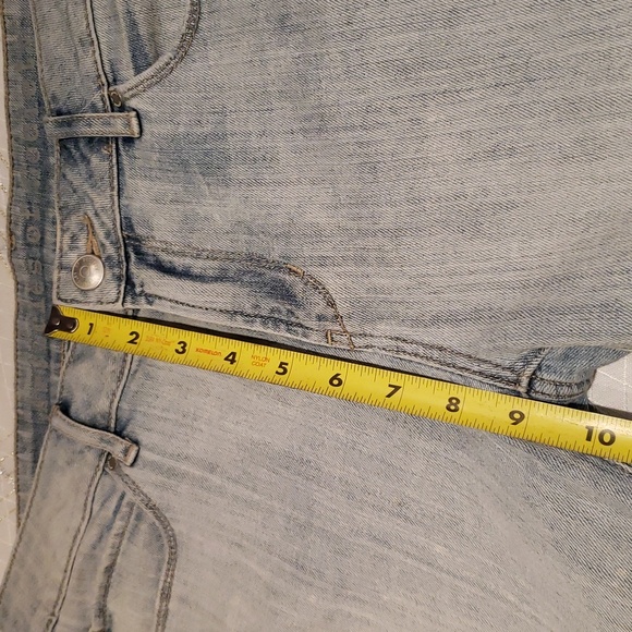 ARTICLES OF SOCIETY nwot NANCY Bermuda Jean Shorts Paint Distressed Women's 31 - Picture 13 of 16